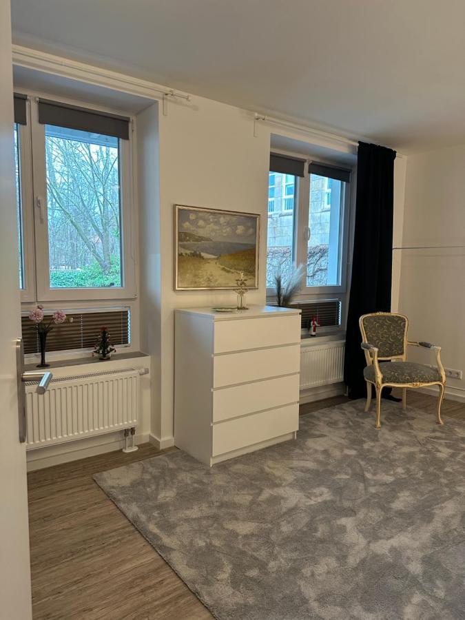 Am Kleinen Muehlenteich - Zentrale Ruhige Lage Mit Parkplatz Und Fahrraedern Apartment Flensburg Exterior foto