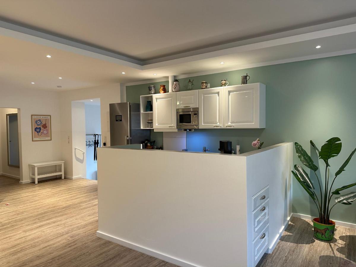 Am Kleinen Muehlenteich - Zentrale Ruhige Lage Mit Parkplatz Und Fahrraedern Apartment Flensburg Exterior foto